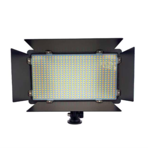 نور ثابت ال ای دی پروفشنال LED U600+ RGB (به همراه ریموت کنترل + آداپتور + 2 عدد باتری + شارژر)