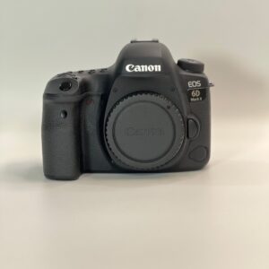 بادی دوربین کارکرده Canon 6D ii