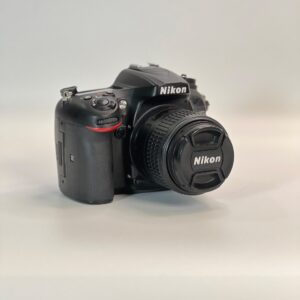 دوربین کارکرده Nikon D7200 lens 18-55